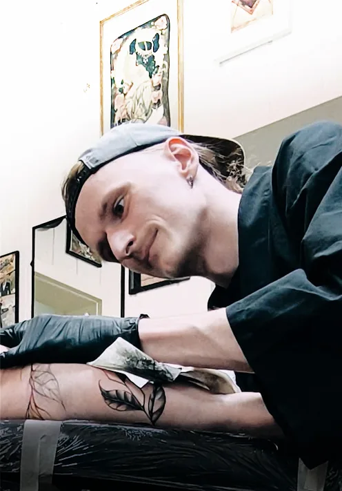 Jan bei FINE LINE Tattooing