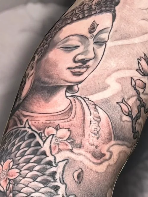 Ausgewählte Tattooarbeit von FINE LINE Tattooing